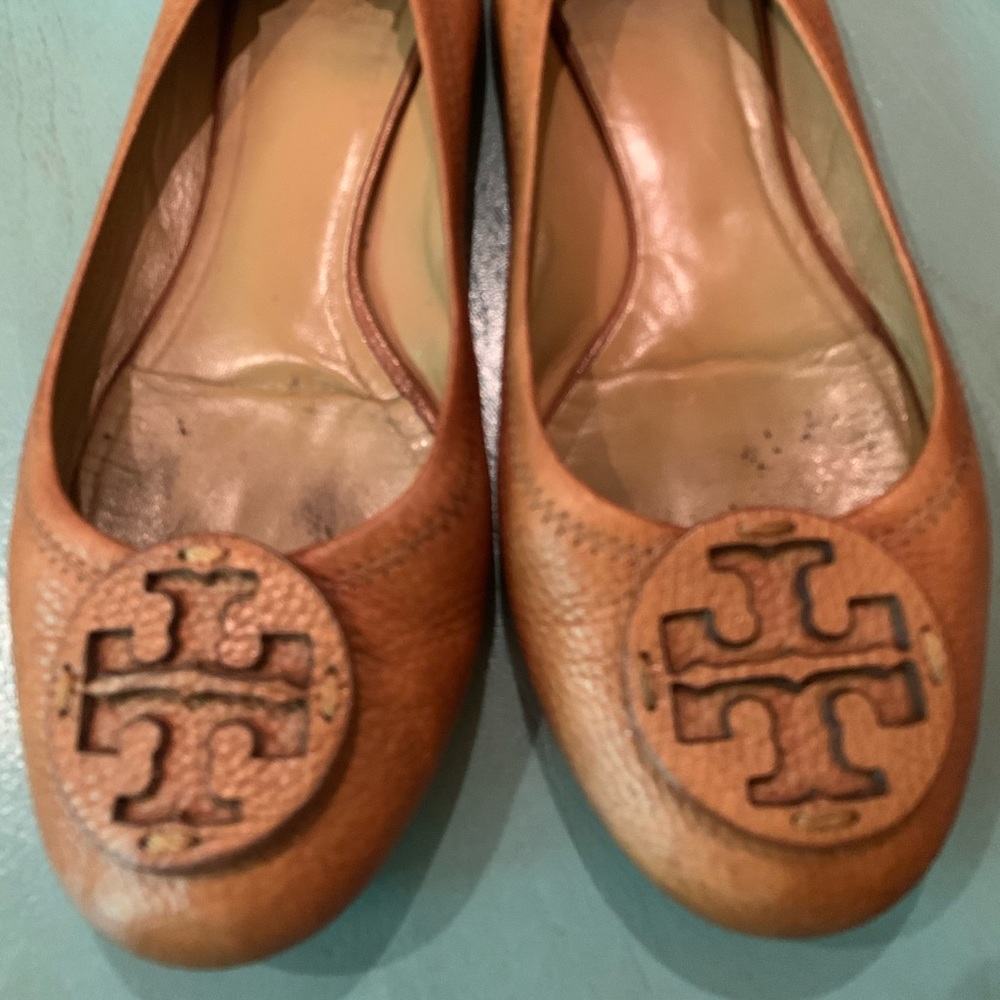 Tory Burch brown Reva’s 11